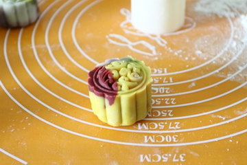 冰皮月饼的做法及配方的做法步骤14