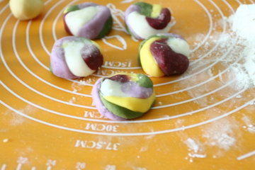 冰皮月饼的做法及配方的做法步骤10