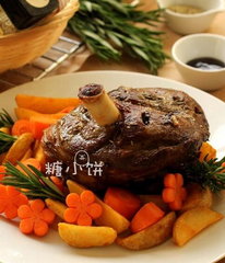 迷迭香烤羊腿