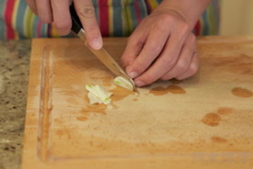 手撕卷菜心步骤4