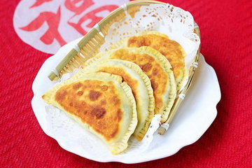 韭菜油条盒子的做法