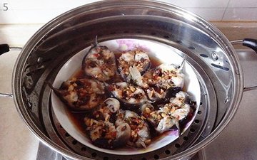 豉汁蒸鲶鱼步骤12