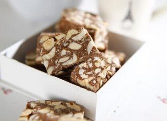 牛轧糖的做法大全3