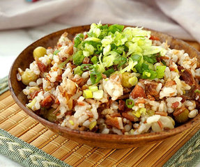 腊肉豌豆焖红米饭4