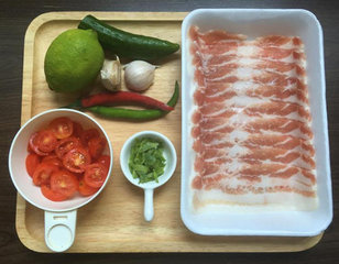 泰式柠檬酸辣肉片1