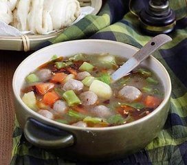 秋冬必备暖身汤，暖暖的，味道鲜美，喝起来上瘾5