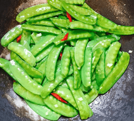 记住这“3点”，不管炒什么蔬菜，炒好的菜叶绿的发亮2