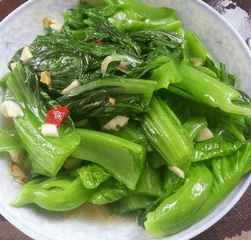 记住这“3点”，不管炒什么蔬菜，炒好的菜叶绿的发亮5