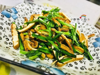 它能杀菌消炎，还能保障你的肠道，换季就炒一盘！5