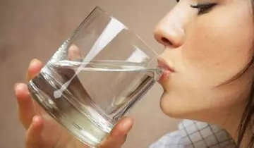 隔夜菜、隔夜茶、隔夜水、隔夜卤肉、隔夜银耳，到底哪些不能吃？5