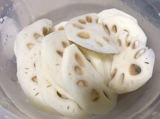 此菜爽脆滑口，女人常吃可益气补血，不想当黄脸婆的千万别放过5