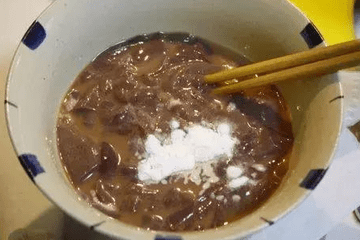 炒猪肝嫩滑，准备前多加这一步，否则腥味重4