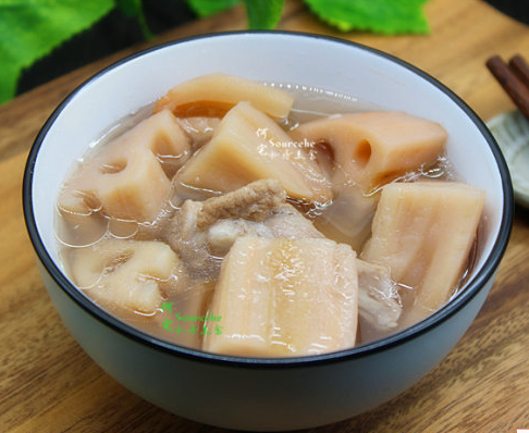 霜降了，天渐冷，每天一碗它，补血养胃，滋润肌肤，气质绝佳