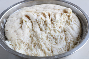 女儿就馋我做的面食，不用酵母不用二发，蓬松柔软2