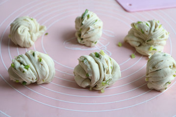 女儿就馋我做的面食，不用酵母不用二发，蓬松柔软9