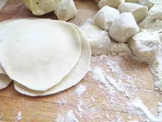 赛过穿秋裤：天冷了吃羊肉饺子就吃这馅，吃一盘身上暖暖的！9