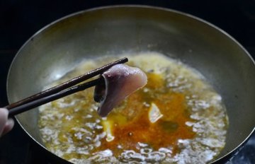 麻辣鱼的做法8