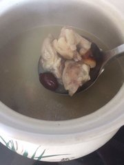 炖猪蹄汤时，千万不要直接炖！如果少了这1步，猪蹄臭味非常重7