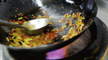 多年大厨：炒肉下锅前多加一步，保证鲜嫩不柴6