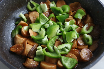 隔三差五准炖一次：这菜用来炖汤，汁多有嚼劲，上桌比肉还受欢迎10