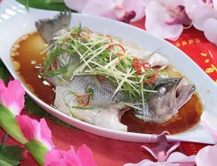 很多人做错：蒸鲈鱼，用热水还是冷水？3