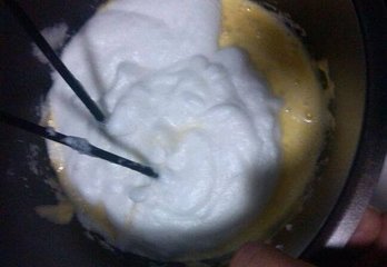 电饭锅做蛋糕的方法6