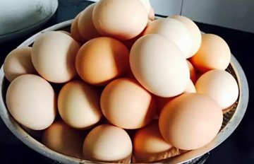 咸鸡蛋的腌制方法1