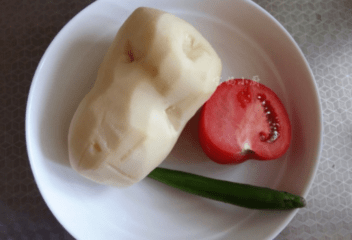 多“一步”贼香，入冬后我家就爱这样吃土豆，酸辣开胃又暖身1