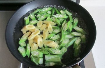 黄秋葵的做法2