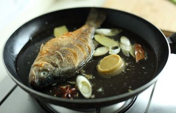 红烧鱼的做法6