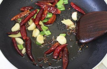 大盘鸡的家常做法3