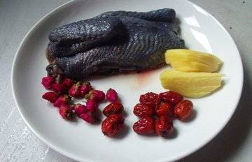 乌鸡枸杞红枣汤1