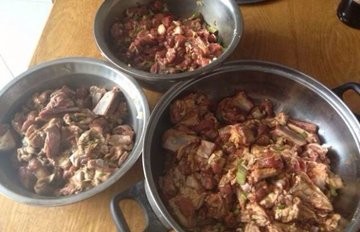 自制羊肉串的腌制方法3