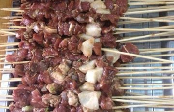 自制羊肉串的腌制方法4