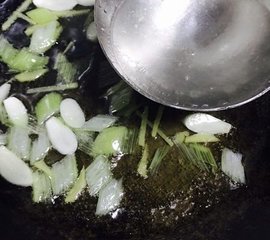 尖椒干豆腐9