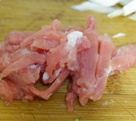 肉丝面的做法6