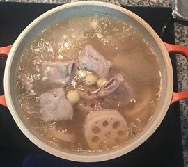 莲藕排骨汤11