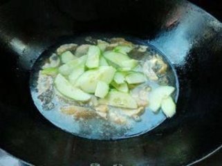 老黄瓜汤的做法6