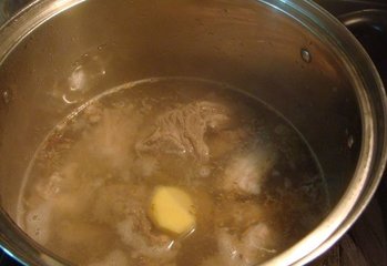 牛排骨汤的做法4