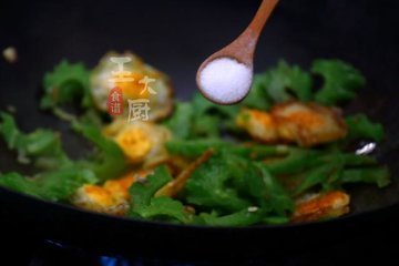 夏天经常吃：苦瓜炒荷包蛋，清凉去火11