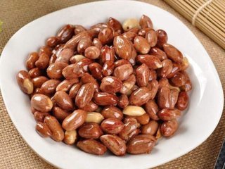  老师傅炸花生米：掌握这3招，花生酥脆不疲软4