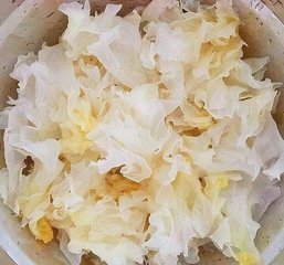 夏天美白淡斑显年轻，女人多吃“天然玻尿酸”4