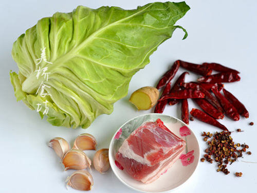 正宗干锅手撕包菜做法1