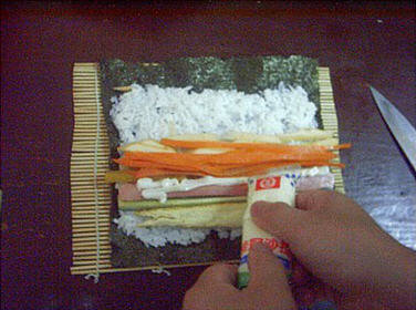 做寿司的步骤分几步？怎么做寿司？4