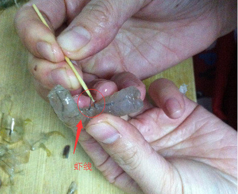 河虾怎么清洗-图解河虾清洗方法2