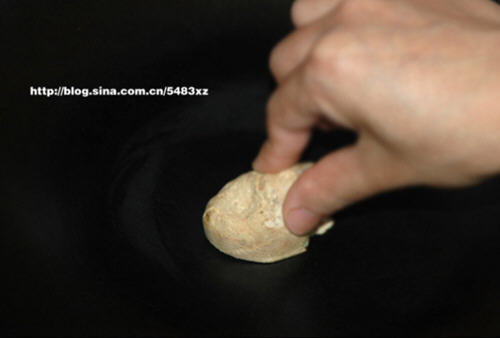 怎么煎鱼不掉皮-煎鱼不掉皮的五个妙招2