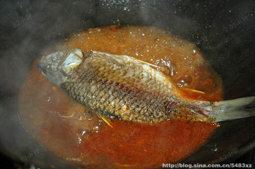 怎么煎鱼不掉皮-煎鱼不掉皮的五个妙招6