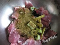 烤猪肉串的腌制方法8