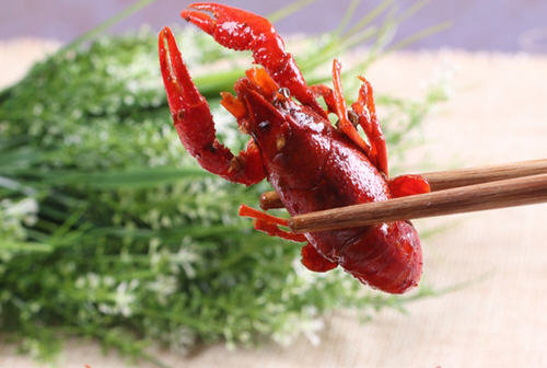 洗虾粉事件-洗虾粉洗小龙虾的危害5