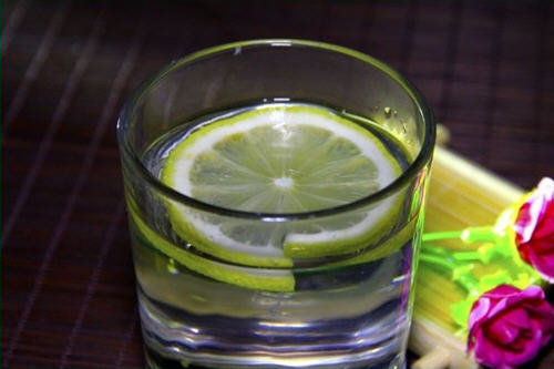 怎样泡柠檬水不苦？图解柠檬水怎么泡的正确泡法2